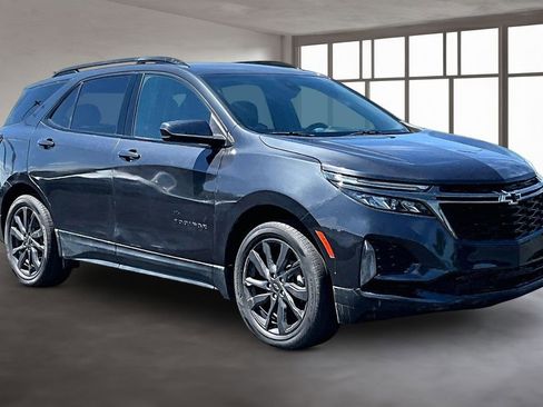 Used 2022 Chevrolet Equinox RS w/ LPO, Floor Liner Package FWD image 13