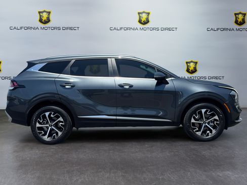 Used 2024 Kia Sportage EX AWD/4WD image 6