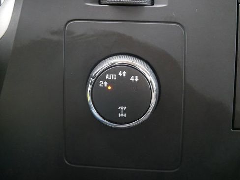 Used 2009 Chevrolet Silverado 1500 LT w/ Power Pack Plus AWD/4WD image 24