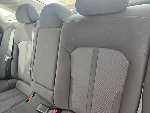 Used 2022 Kia K5 LXS image 11