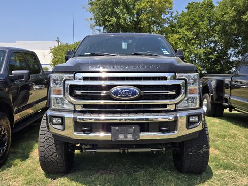 Used 2022 Ford F250 Lariat w/ Tremor Off-Road Package AWD/4WD image 2