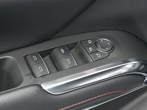 Used 2024 Chevrolet Traverse RS image 14