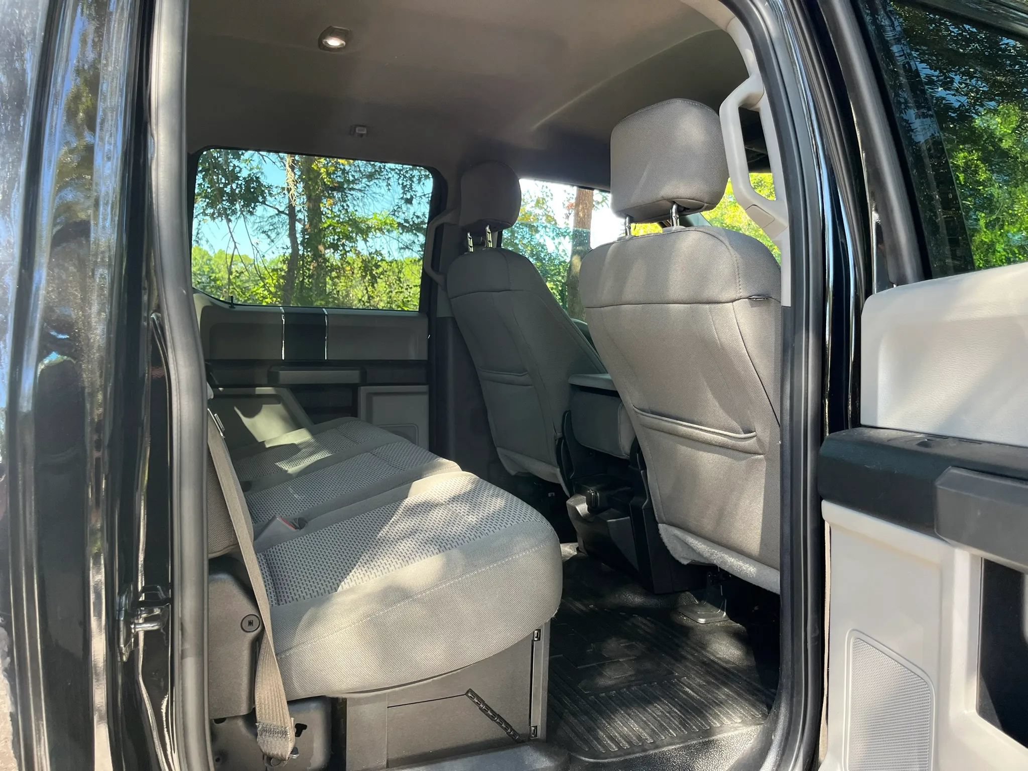 Used 2017 Ford F350 XLT w/ XLT Value Package AWD/4WD image 18