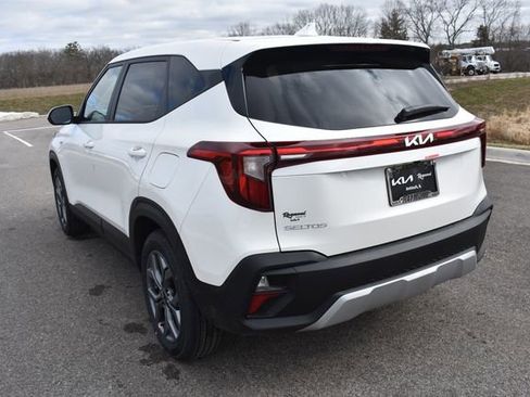 New 2026 Kia Seltos LX image 6