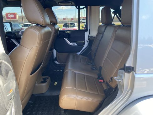 Used 2012 Jeep Wrangler Unlimited Sahara w/ Dual Top Group image 6