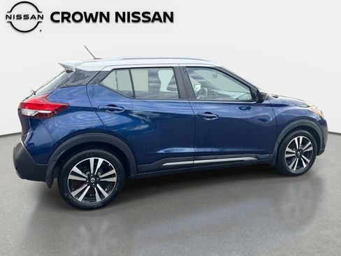 Certified 2018 Nissan Kicks SR image 10