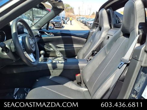 Certified 2025 MAZDA MX-5 Miata RF Grand Touring RWD image 5