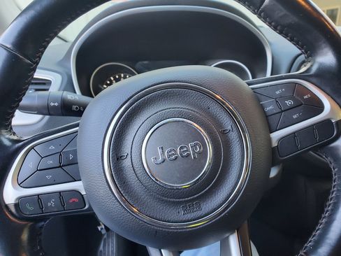 Used 2020 Jeep Compass Latitude image 19