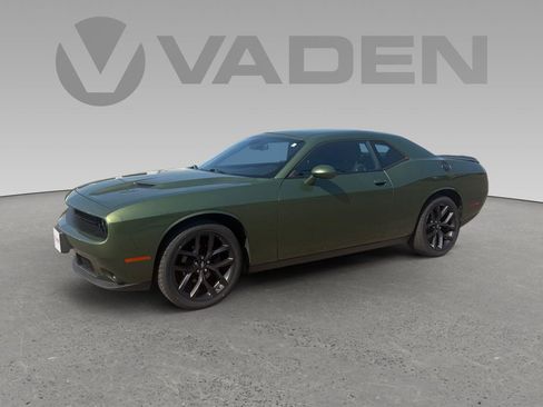 Used 2020 Dodge Challenger SXT w/ Blacktop Package image 22