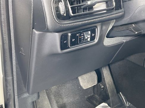 Used 2024 Lincoln Aviator AWD w/ Premium Package image 10