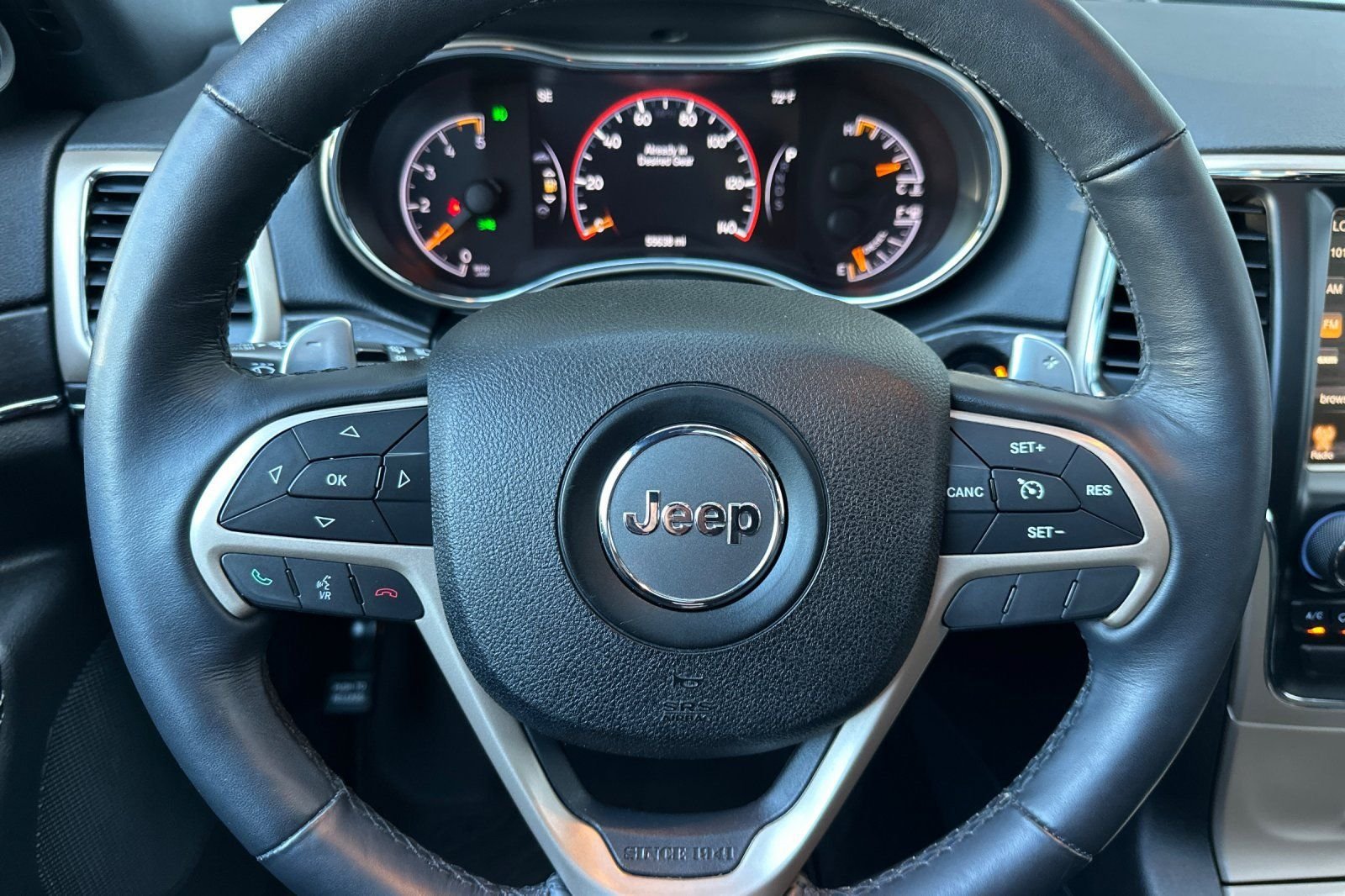 Used 2015 Jeep Grand Cherokee Limited w/ Luxury Group II AWD/4WD image 26