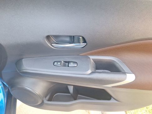 Used 2022 Nissan Kicks SR image 35