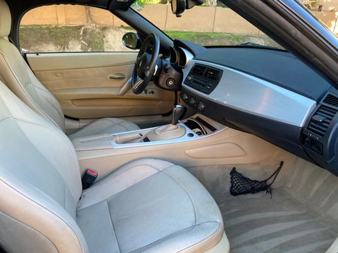 Used 2006 BMW Z4 3.0si image 41