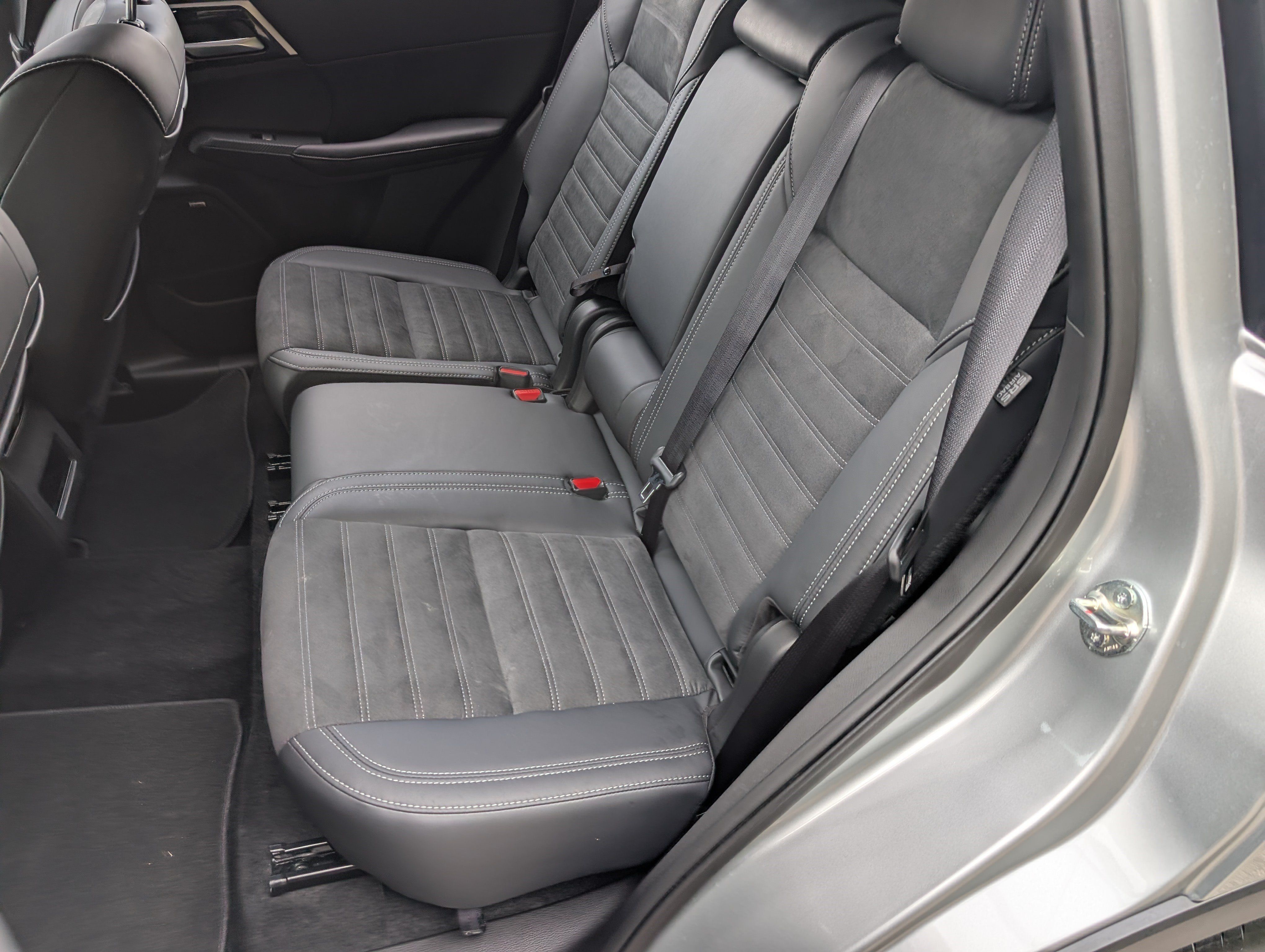 Used 2026 Mitsubishi Outlander SE AWD/4WD image 17