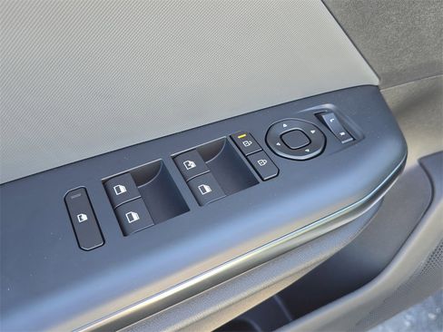 New 2025 Kia K4 LXS image 20