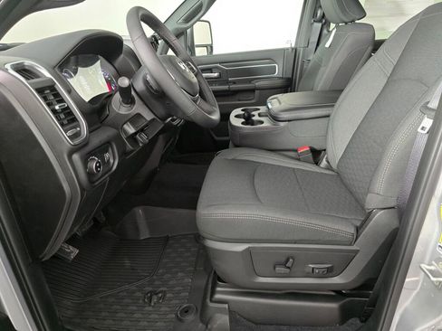 New 2026 RAM 3500 Big Horn AWD/4WD image 16