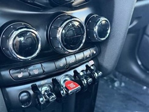 Used 2020 MINI Cooper S image 14