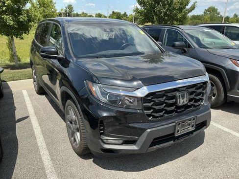 Used 2023 Honda Passport EX-L image 3
