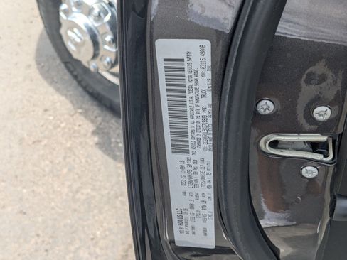 Used 2019 RAM 3500 Laramie AWD/4WD image 33