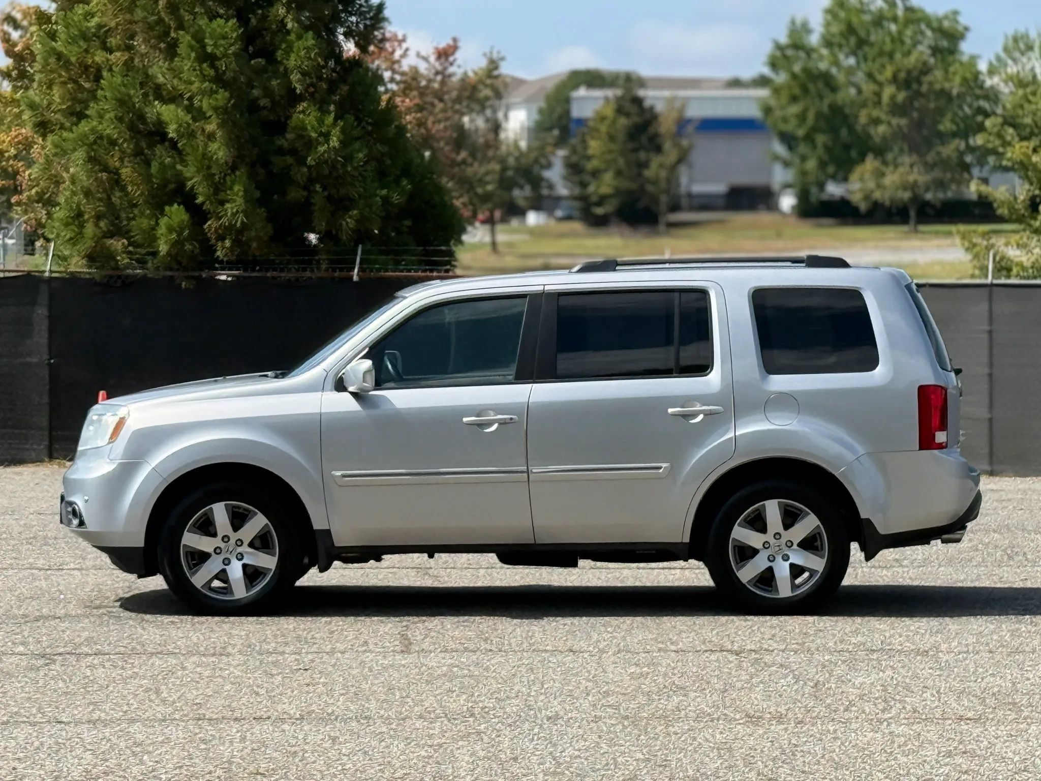 Used 2014 Honda Pilot Touring image 8