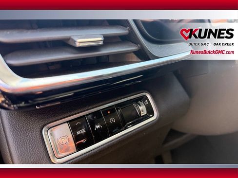 Used 2024 Buick Envision Preferred AWD/4WD image 10