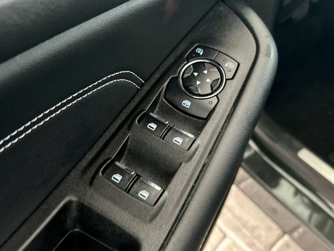 Used 2024 Ford Edge Titanium AWD/4WD image 11