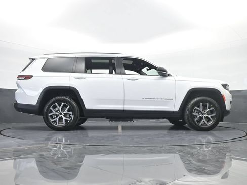 Used 2025 Jeep Grand Cherokee L Limited RWD image 58
