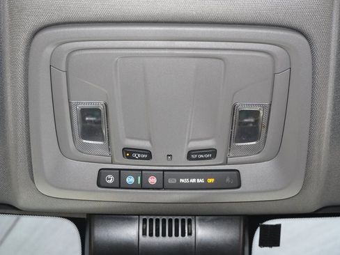 Used 2024 Chevrolet Silverado 2500 W/T image 18