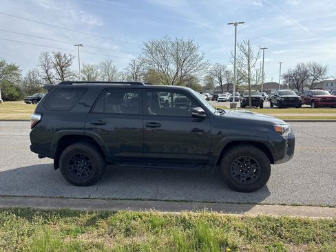 Used 2024 Toyota 4Runner TRD Off-Road Premium w/ Moonroof Package image 4