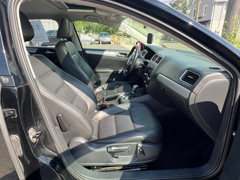 Used 2014 Volkswagen Jetta SE FWD image 28