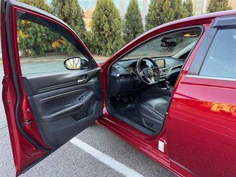 Used 2020 Nissan Altima 2.5 SR image 21