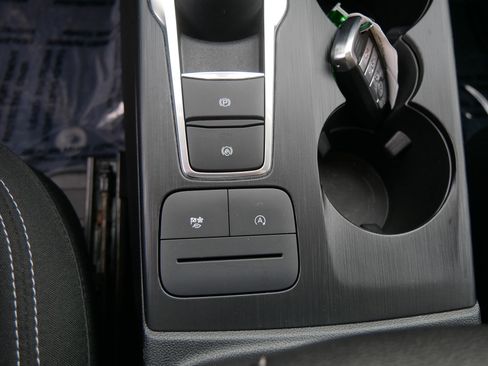 Certified 2023 Ford Escape Active AWD/4WD image 32