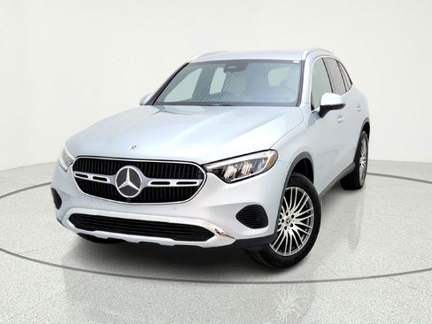 New 2026 Mercedes-Benz GLC 300 image 2