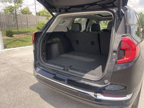 Used 2024 GMC Terrain Denali w/ Black Diamond Edition AWD/4WD image 16