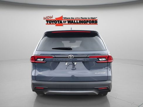 New 2026 Toyota Grand Highlander image 3