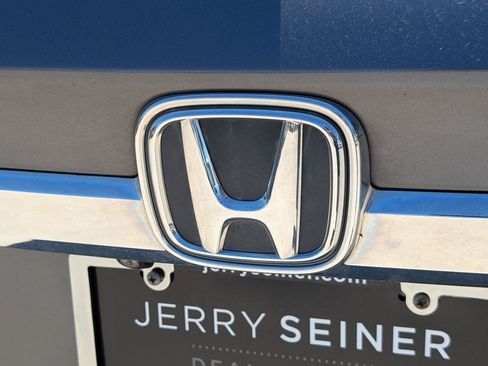 Used 2018 Honda Odyssey EX image 13