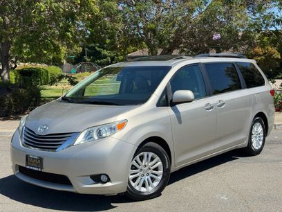 Used 2015 Toyota Sienna XLE Premium
