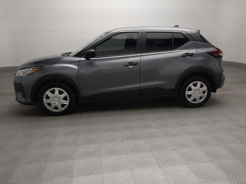 Used 2023 Nissan Kicks S FWD image 2