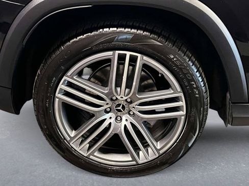 Certified 2026 Mercedes-Benz GLS 450 4MATIC image 8