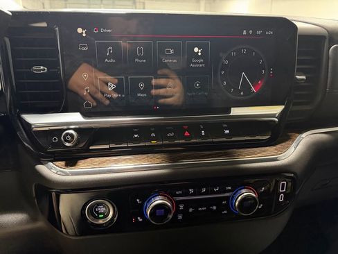 Used 2024 GMC Sierra 1500 Elevation w/ LPO, Elevation Black Package image 19