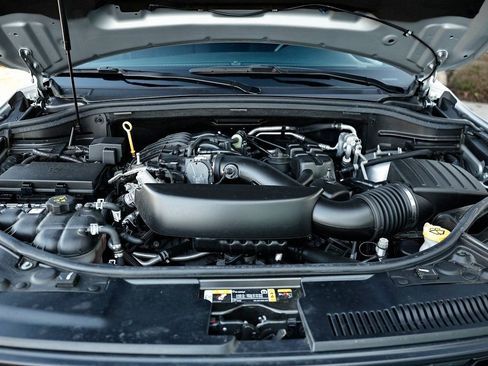 Used 2024 Dodge Durango GT image 28