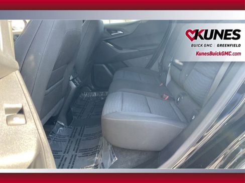 Used 2025 Chevrolet Equinox LT AWD/4WD image 23