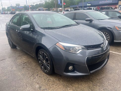 Used 2016 Toyota Corolla S FWD image 2