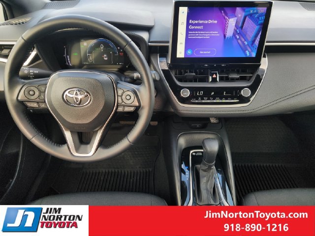 Used 2025 Toyota Corolla SE w/ SE Premium Package FWD image 28