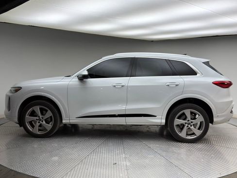 Used 2025 Audi Q5 Premium Plus image 2