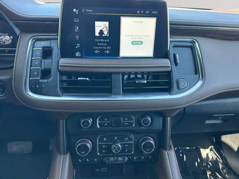 Certified 2023 Chevrolet Suburban High Country w/ Advanced Technology Package image 9