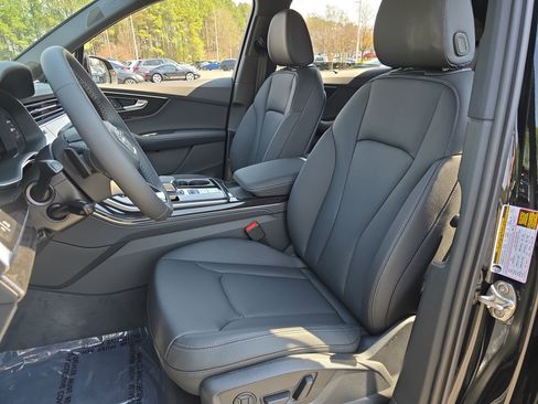 New 2026 Audi Q7 3.0T Premium Plus AWD/4WD image 18