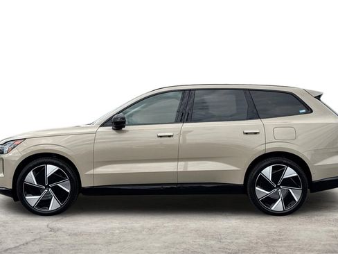 New 2025 Volvo EX90 Ultra w/ Protection Package Premier image 5