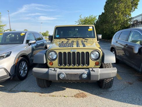 Used 2013 Jeep Wrangler Unlimited Sport AWD/4WD image 6