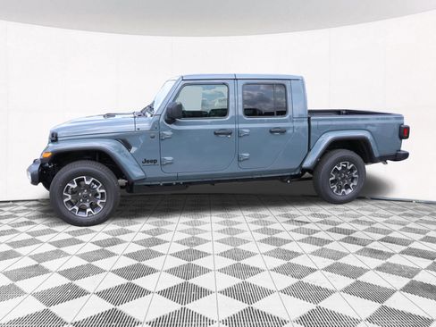 New 2026 Jeep Gladiator Sport AWD/4WD image 8